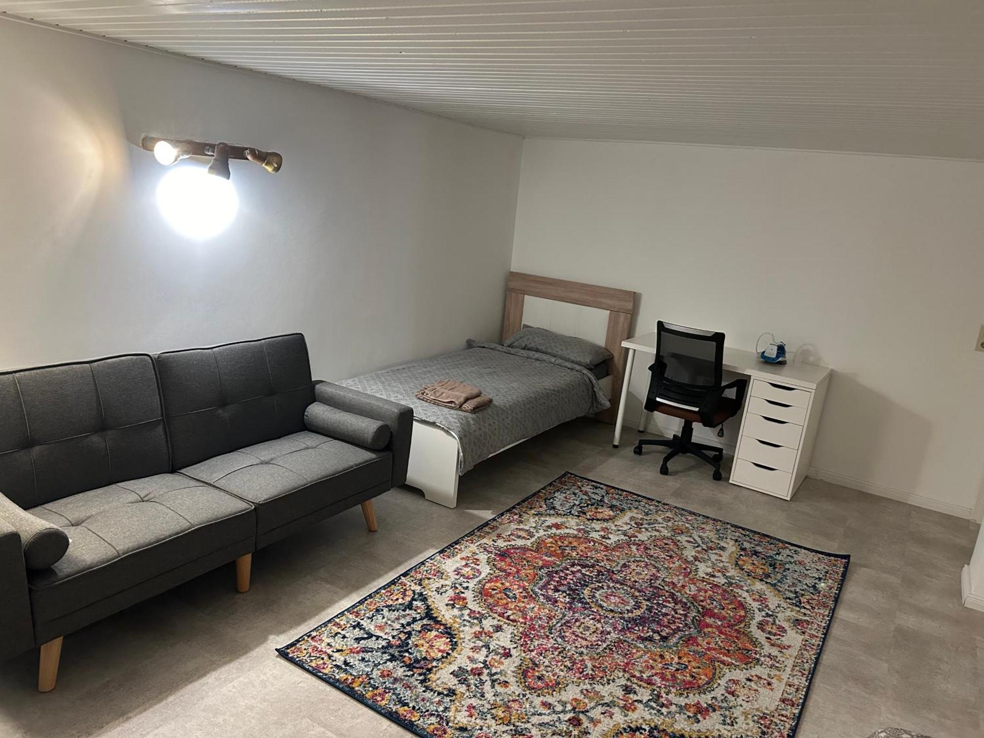 Souterrain Wohnung In Der Naehe Vom Duesseldorfer Flughafen Ratingen Luaran gambar